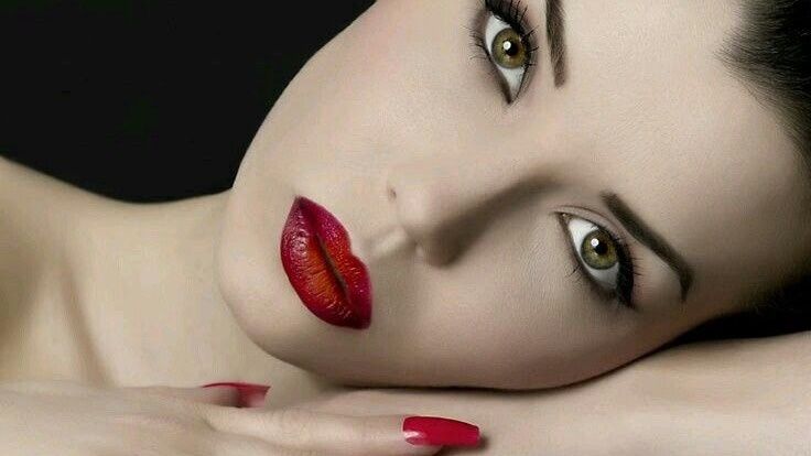 Тревожные знаки: 10 сигналов в отношениях, которые важно заметить