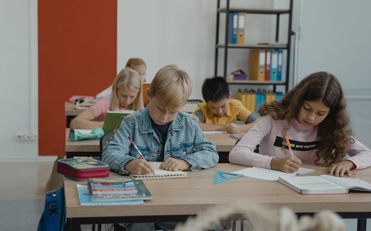 Советники по воспитанию получают зеленый свет в российских школах