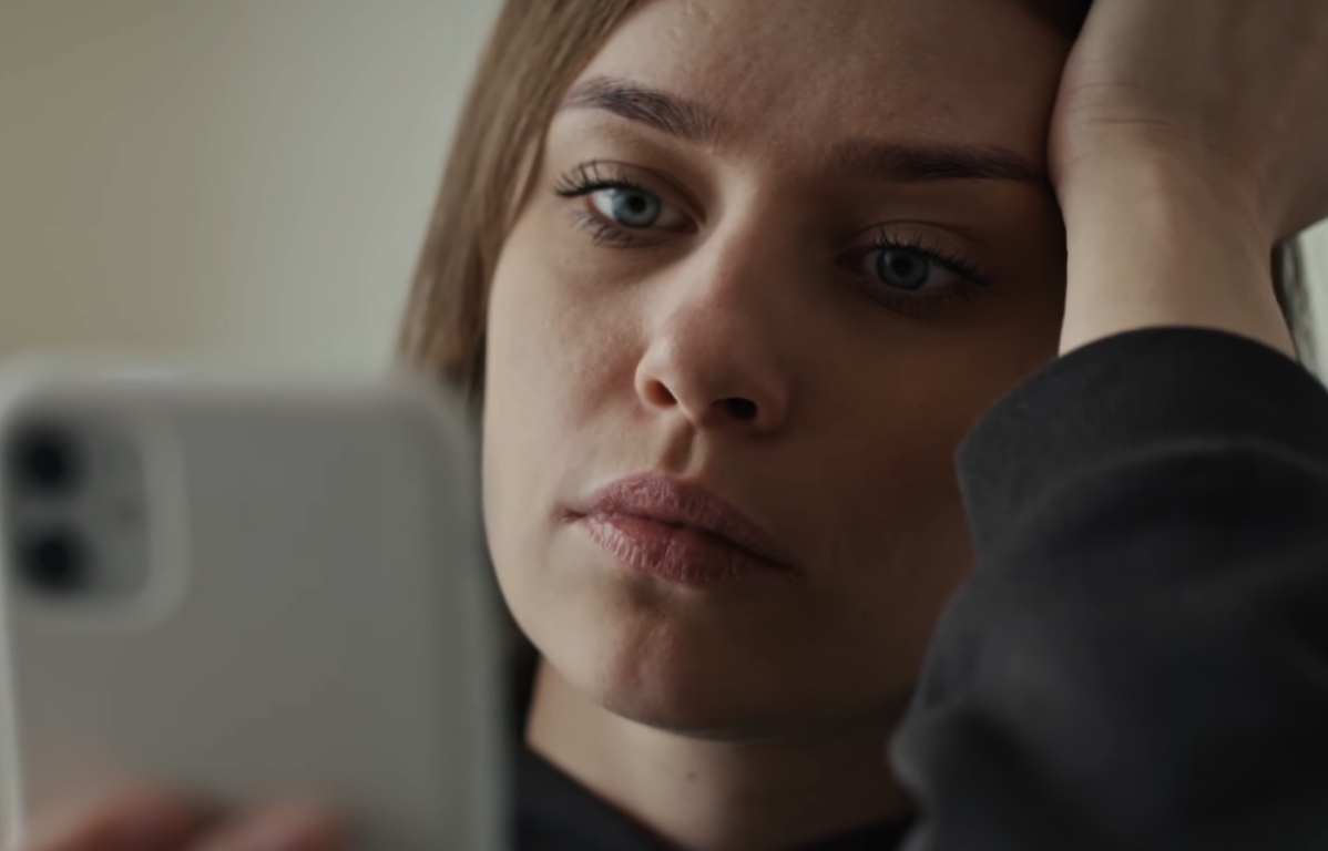 Как справиться с флиртом партнера, если он тревожно-избегающий