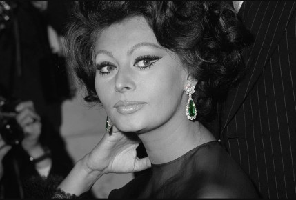 Как выглядеть стильно и дорого по советам Софи Лорен