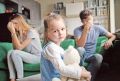 Как семейные конфликты влияют на детей и почему они берут вину на себя